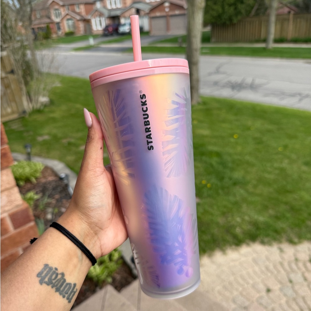 Starbucks 2019 Pinecone Soft Touch Venti, 24 oz Tumbler Pink/Iridescent